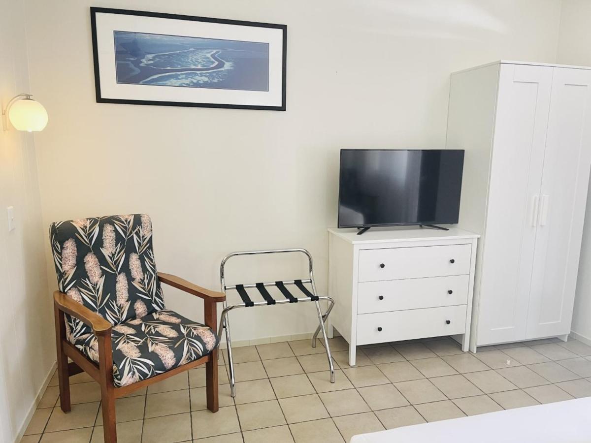 Paradise Court Holiday Units Airlie Beach Exterior photo
