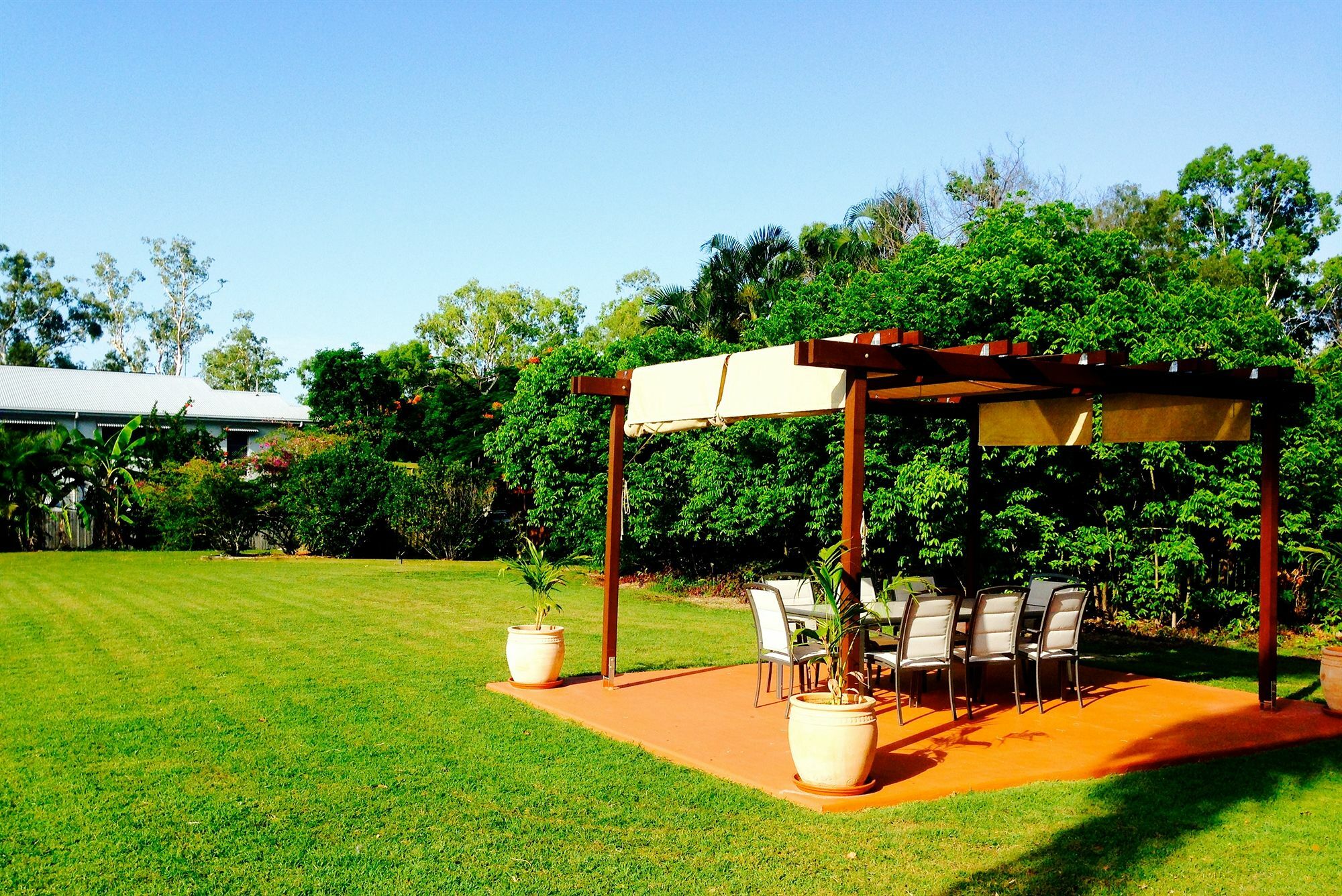 Paradise Court Holiday Units Airlie Beach Exterior photo